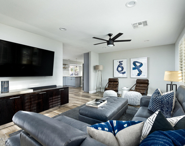 4501 N 86th Place - Photo Thumbnail 6
