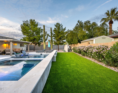 4501 N 86th Place - Photo Thumbnail 26