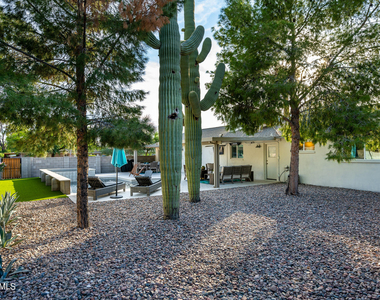 4501 N 86th Place - Photo Thumbnail 31