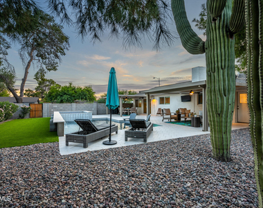 4501 N 86th Place - Photo Thumbnail 3