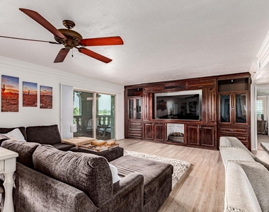 7970 E Camelback Road - Photo Thumbnail 46