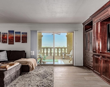 7970 E Camelback Road - Photo Thumbnail 20