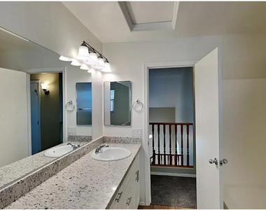 25549 W Whyman Street - Photo Thumbnail 12