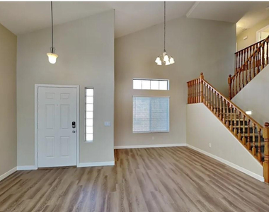 25549 W Whyman Street - Photo Thumbnail 7
