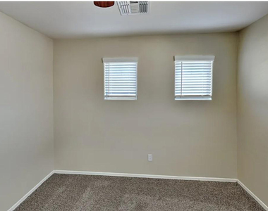 25549 W Whyman Street - Photo Thumbnail 14