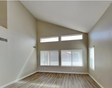 25549 W Whyman Street - Photo Thumbnail 1