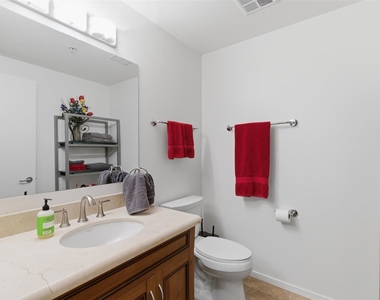 7137 E Rancho Vista Drive - Photo Thumbnail 16
