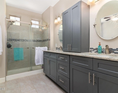 1406 W Main Street - Photo Thumbnail 5