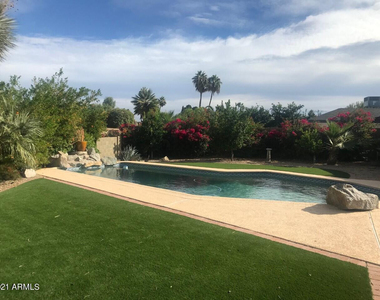 3924 E Yucca - Photo Thumbnail 10