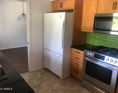 3924 E Yucca - Photo Thumbnail 4