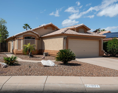 707 W Baylor Lane - Photo Thumbnail 10