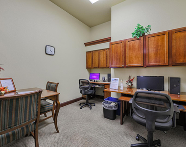 14950 W Mountain View Boulevard - Photo Thumbnail 14