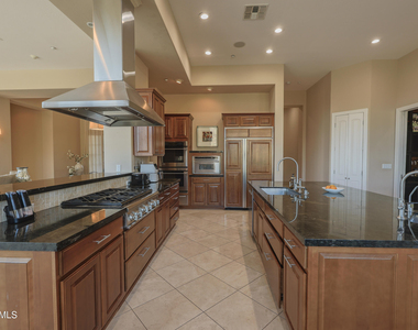 42121 N Anthem Creek Drive - Photo Thumbnail 2