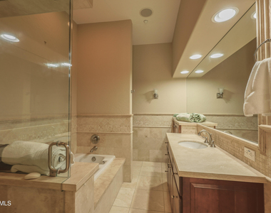 42121 N Anthem Creek Drive - Photo Thumbnail 14