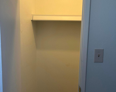 8402 W Montecito Avenue - Photo Thumbnail 13
