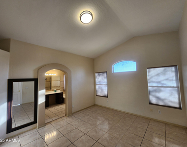 19417 N 7th Drive - Photo Thumbnail 7