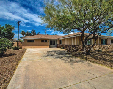1030 E Manhatton Drive - Photo Thumbnail 33