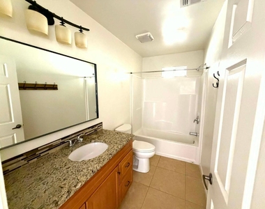 15841 N Sunny Lane - Photo Thumbnail 10
