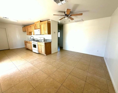 15841 N Sunny Lane - Photo Thumbnail 6