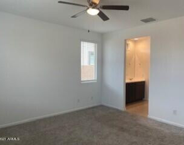 12360 W Gardenia Court - Photo Thumbnail 13