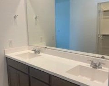 12360 W Gardenia Court - Photo Thumbnail 10