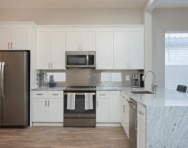 7707 E Phantom Way - Photo Thumbnail 4