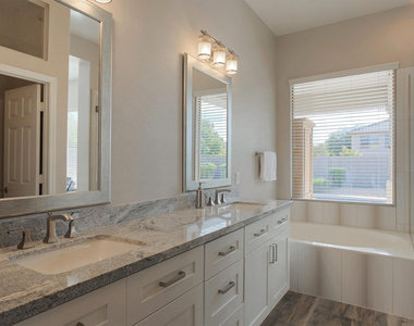 7707 E Phantom Way - Photo Thumbnail 16