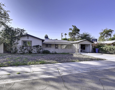 1027 W 19th Street - Photo Thumbnail 10