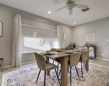 1027 W 19th Street - Photo Thumbnail 16
