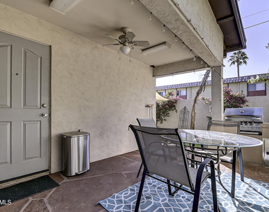 1027 W 19th Street - Photo Thumbnail 52