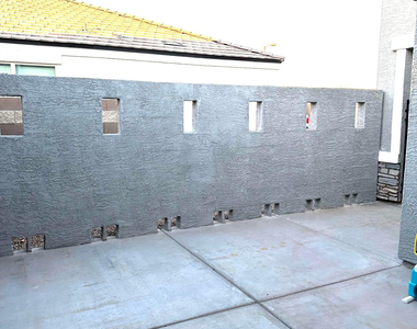 3910 N 301st Lane - Photo Thumbnail 4