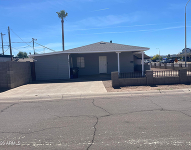 1811 N 44th Street - Photo Thumbnail 5