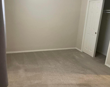 1811 N 44th Street - Photo Thumbnail 27