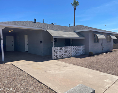 1811 N 44th Street - Photo Thumbnail 1