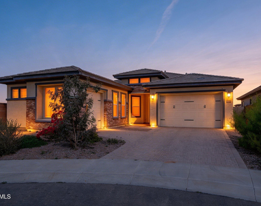 10812 E Tesla Avenue - Photo Thumbnail 25