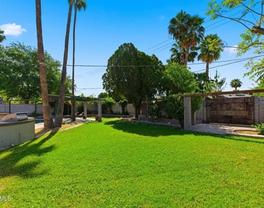 4613 E Vernon Avenue - Photo Thumbnail 23