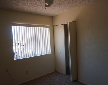 3511 E Baseline Road - Photo Thumbnail 8