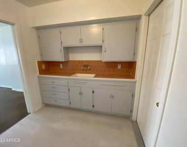 1530 W Mulberry Drive - Photo Thumbnail 9