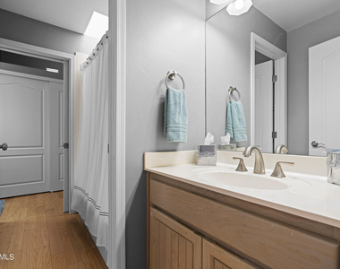 7705 E Doubletree Ranch Road - Photo Thumbnail 25