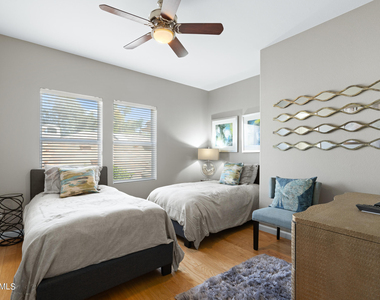 7705 E Doubletree Ranch Road - Photo Thumbnail 23