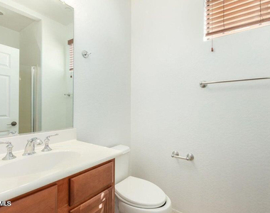 9551 E Redfield Road - Photo Thumbnail 13