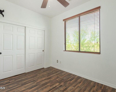 9551 E Redfield Road - Photo Thumbnail 14