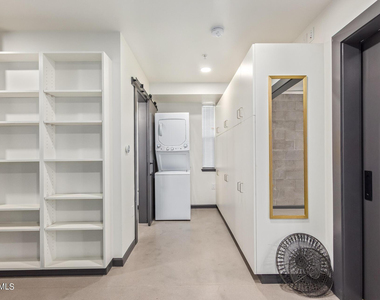 129 N 11th Avenue - Photo Thumbnail 10
