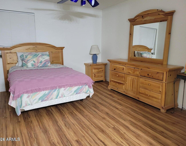 10610 S 48th Street - Photo Thumbnail 12