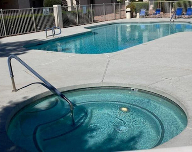 10610 S 48th Street - Photo Thumbnail 6