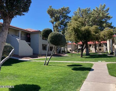 10610 S 48th Street - Photo Thumbnail 2