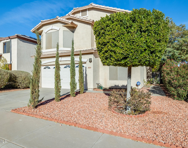 2022 E Wahalla Lane - Photo Thumbnail 2