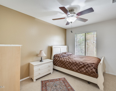 2022 E Wahalla Lane - Photo Thumbnail 21