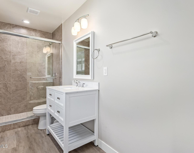 2136 W Village Drive - Photo Thumbnail 28