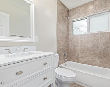 2136 W Village Drive - Photo Thumbnail 31